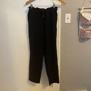 Lululemon On The Fly 7/8 woven pants size 6